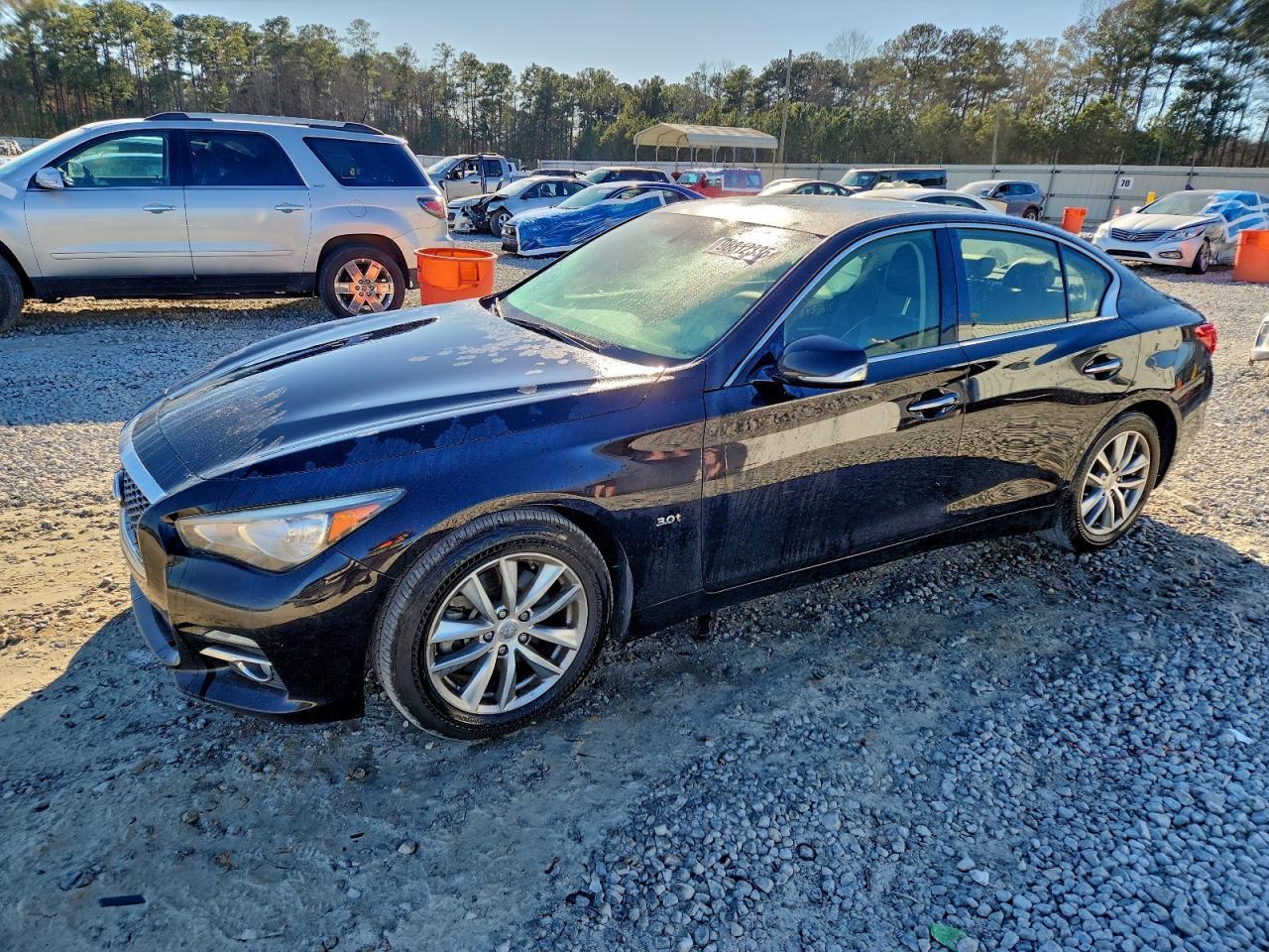 2016 INFINITI Q50