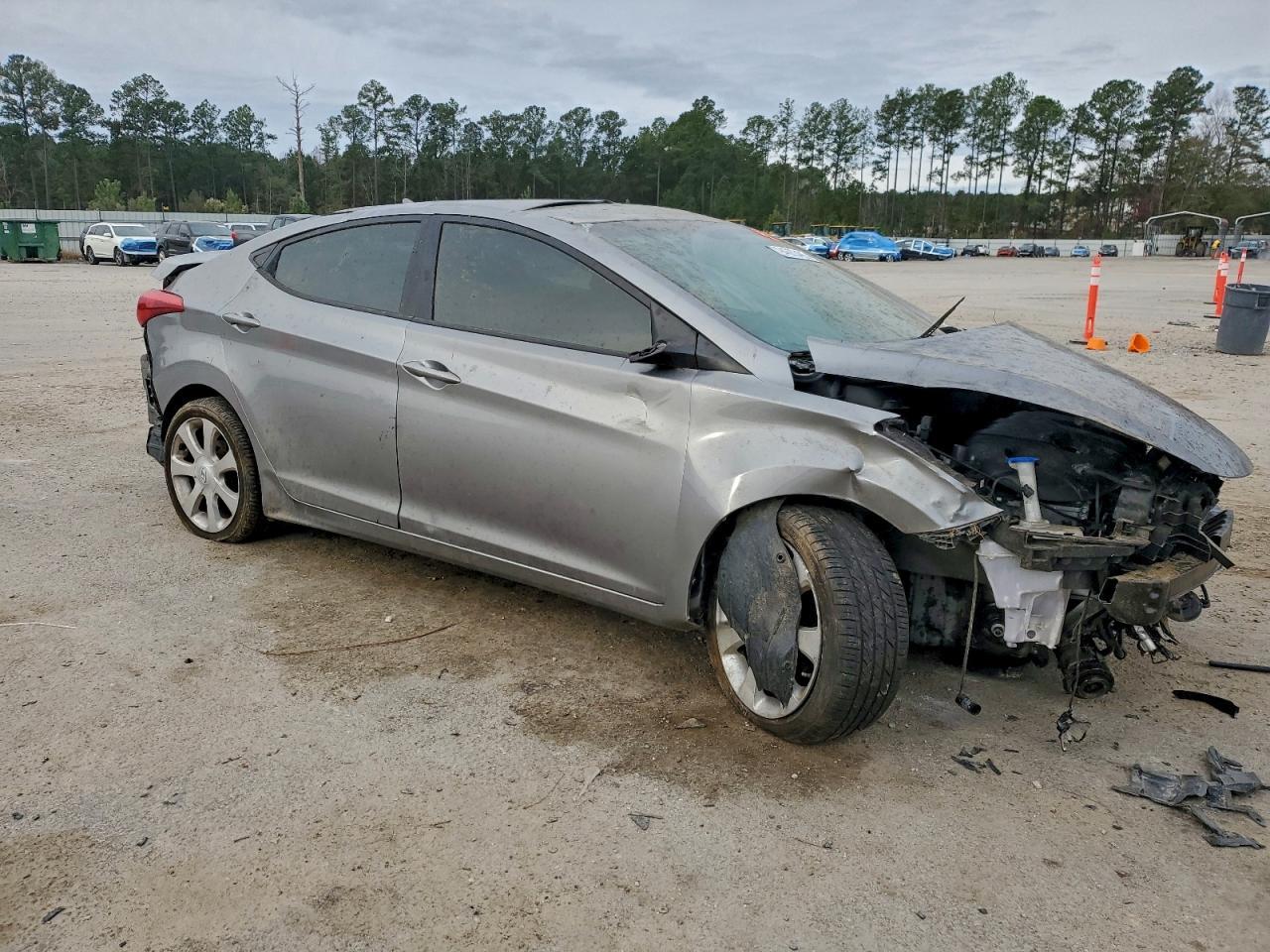 2011 HYUNDAI ELANTRA