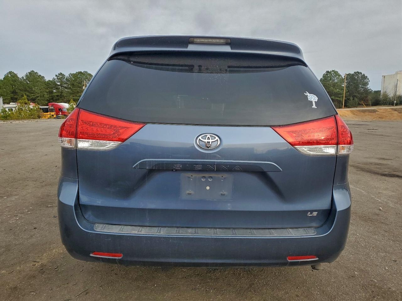 2014 TOYOTA SIENNA