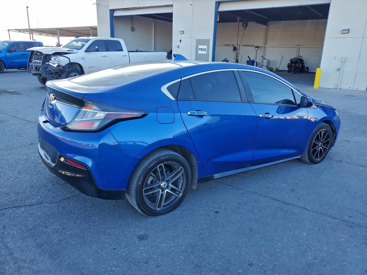 2017 CHEVROLET VOLT