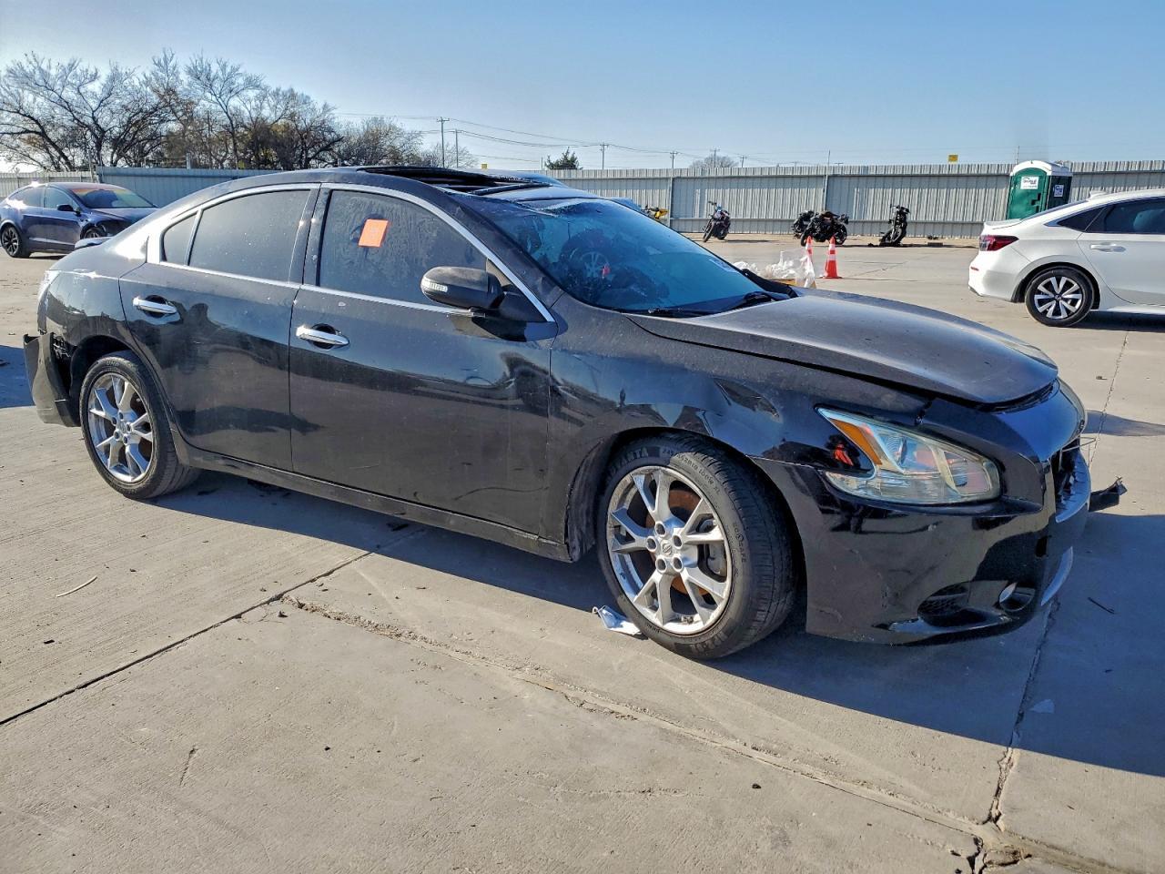 2014 NISSAN Maxima