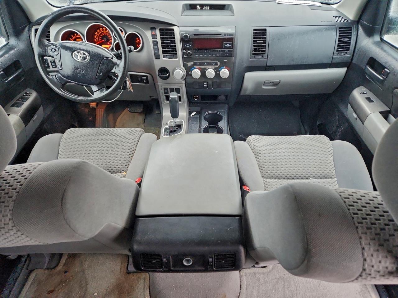 2010 TOYOTA TUNDRA