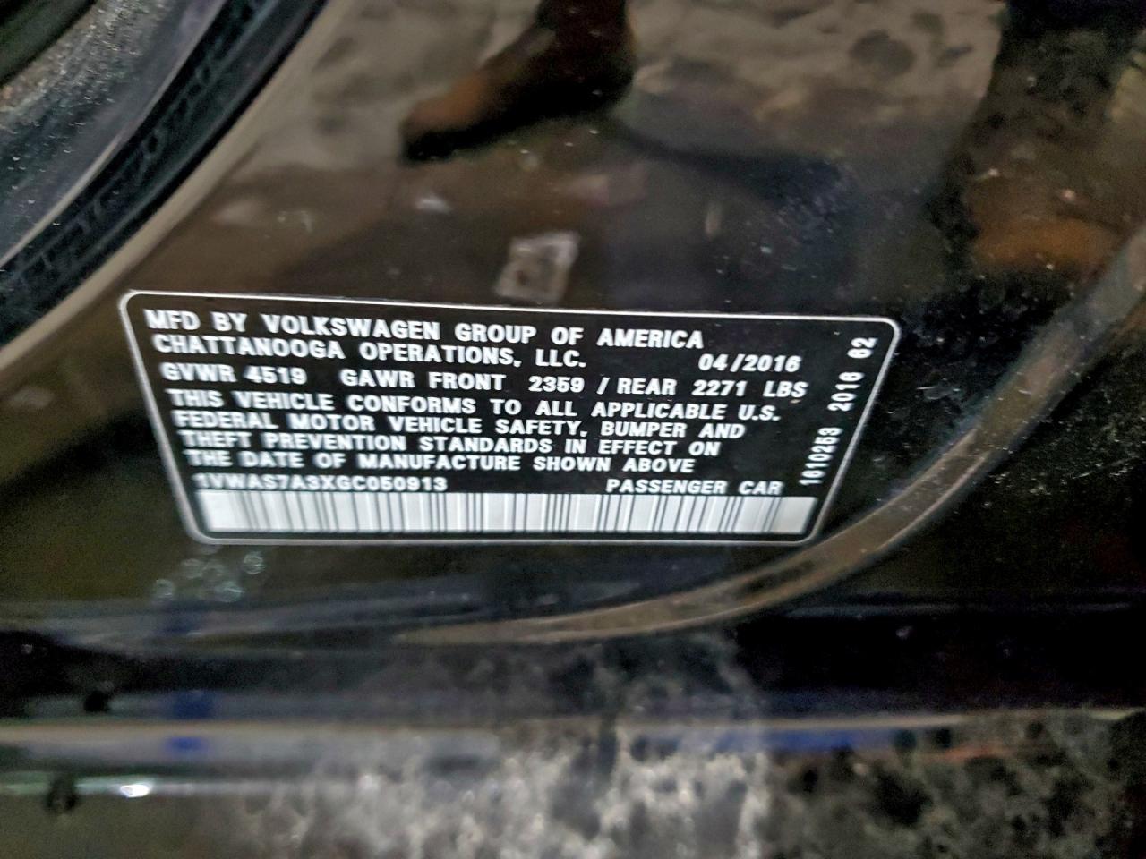 2016 VOLKSWAGEN Passat