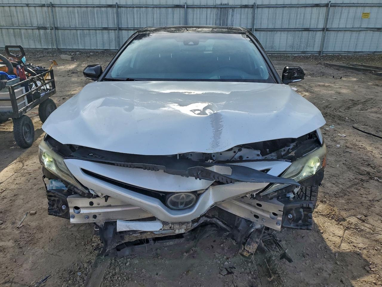 2019 TOYOTA CAMRY