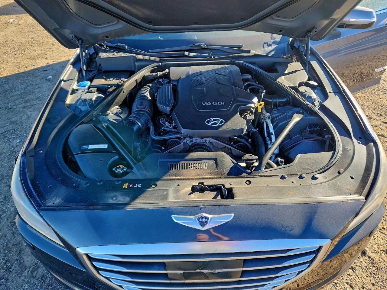 2015 HYUNDAI GENESIS