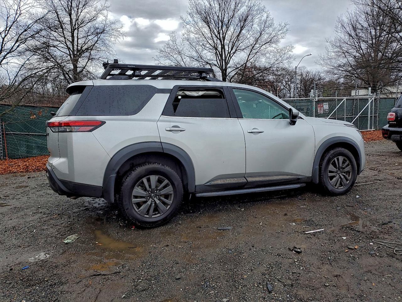 2022 NISSAN PATHFINDER