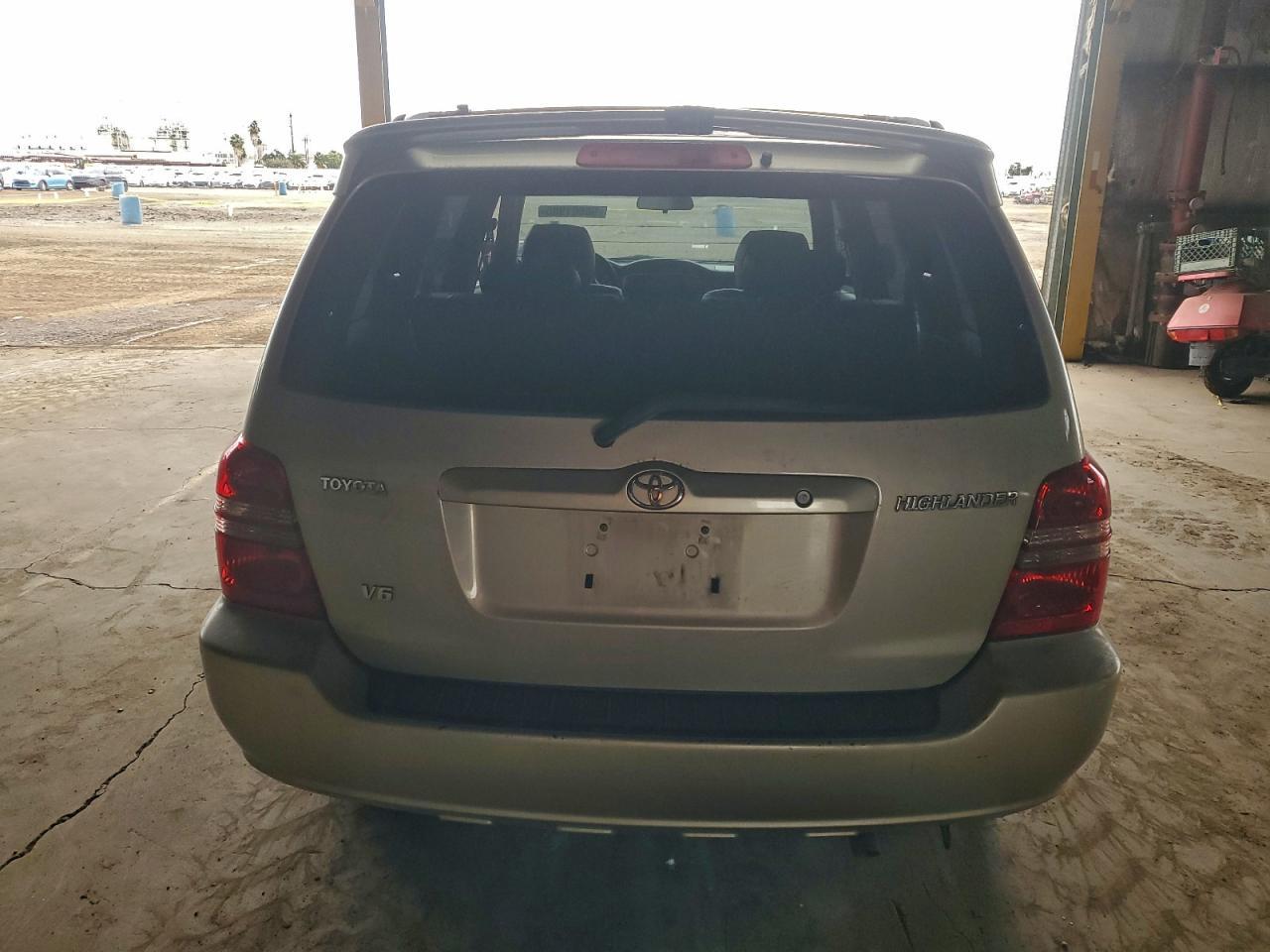 2002 TOYOTA HIGHLANDER