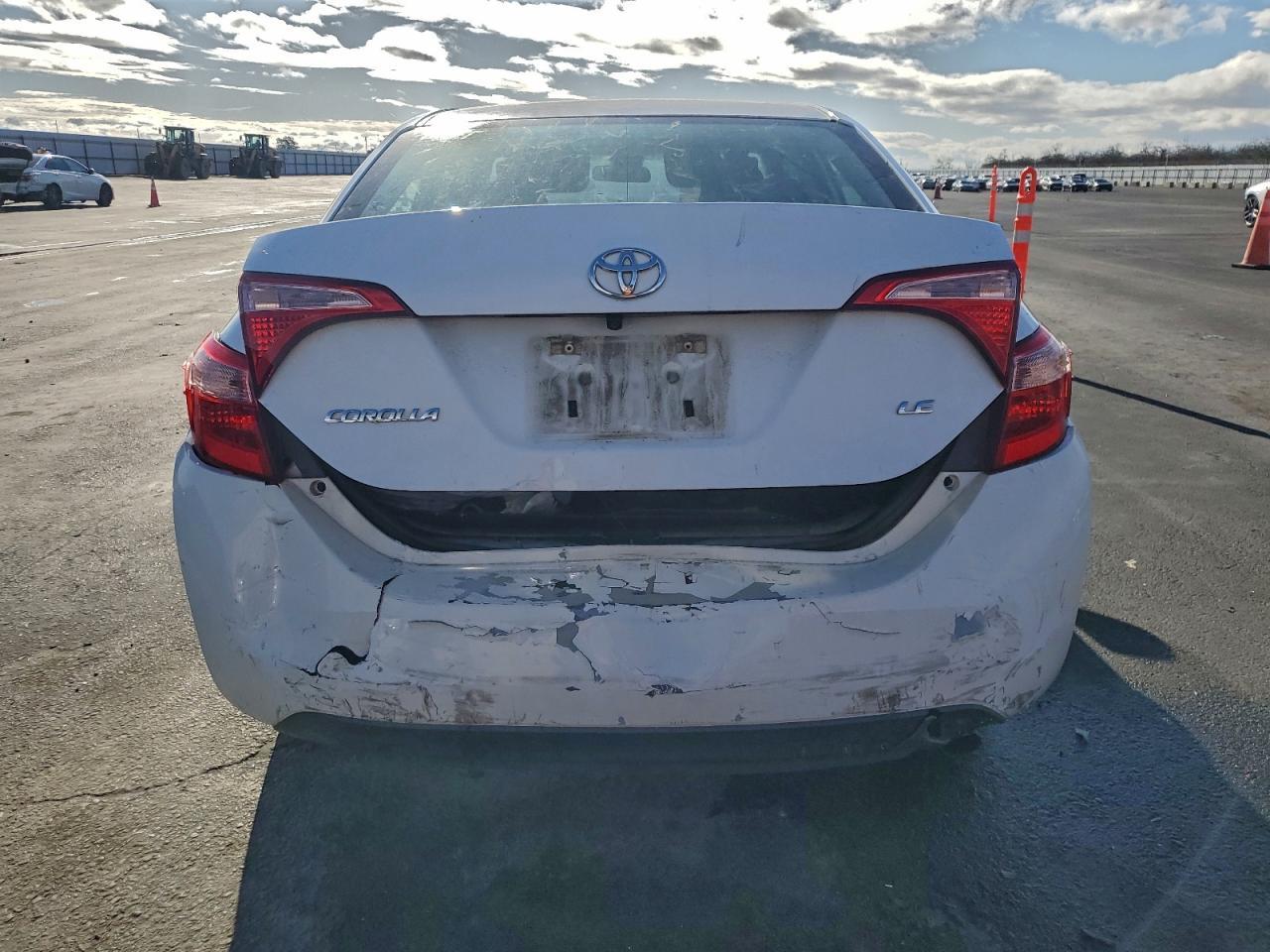 2018 TOYOTA COROLLA