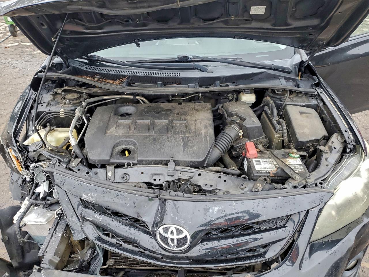 2013 TOYOTA COROLLA