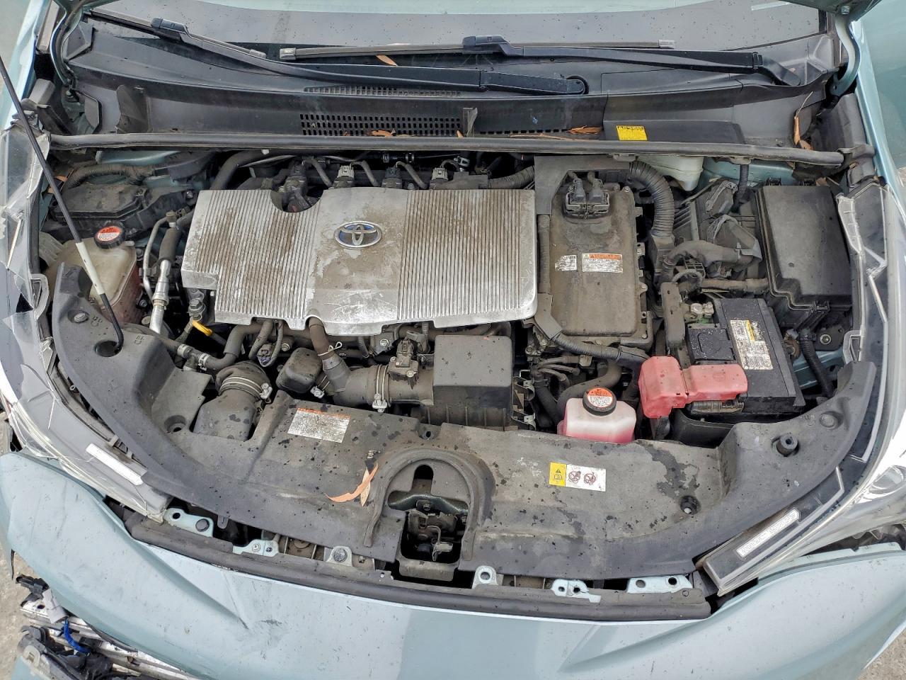 2016 TOYOTA PRIUS