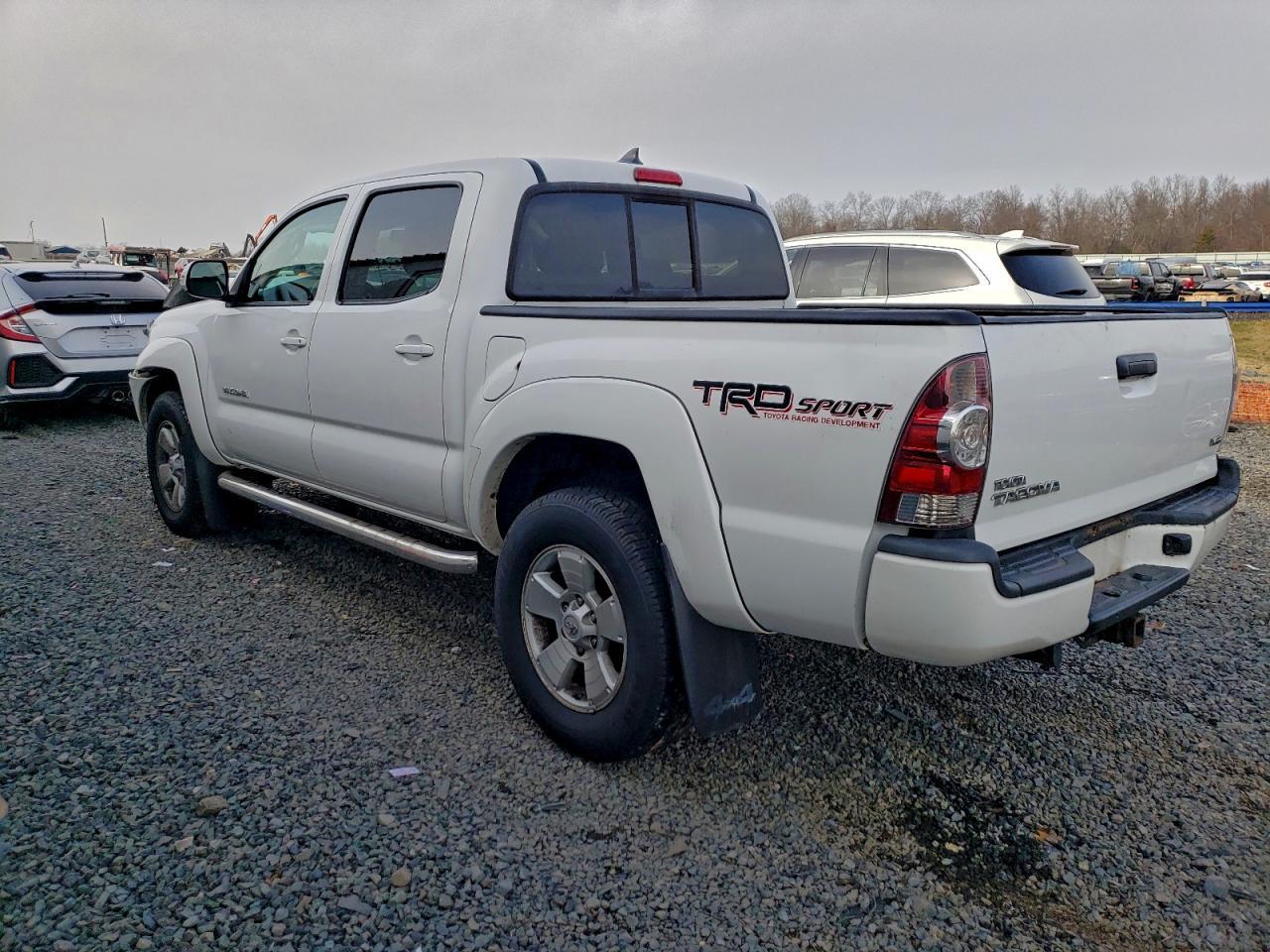 2015 TOYOTA TACOMA