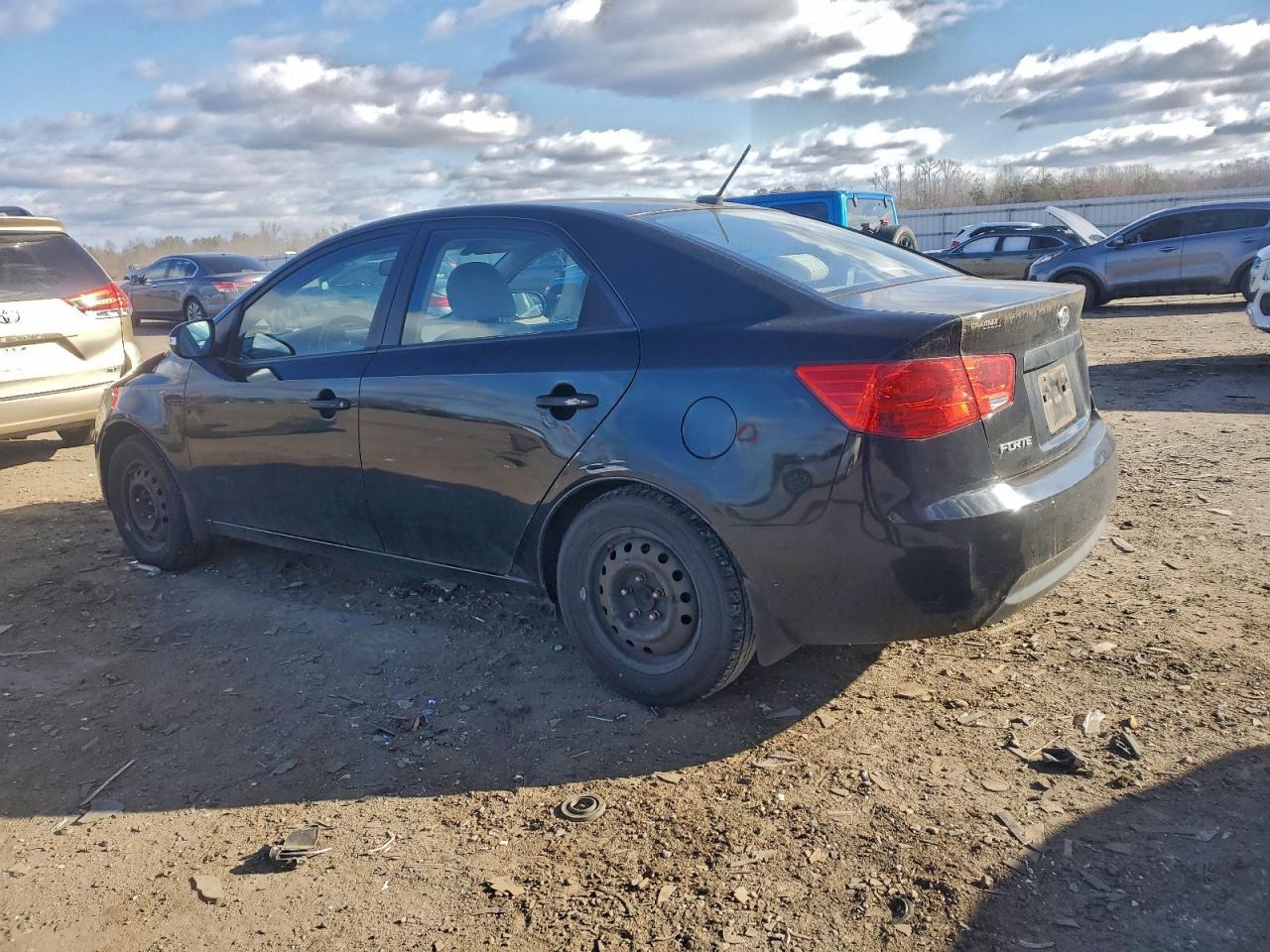 2010 KIA FORTE