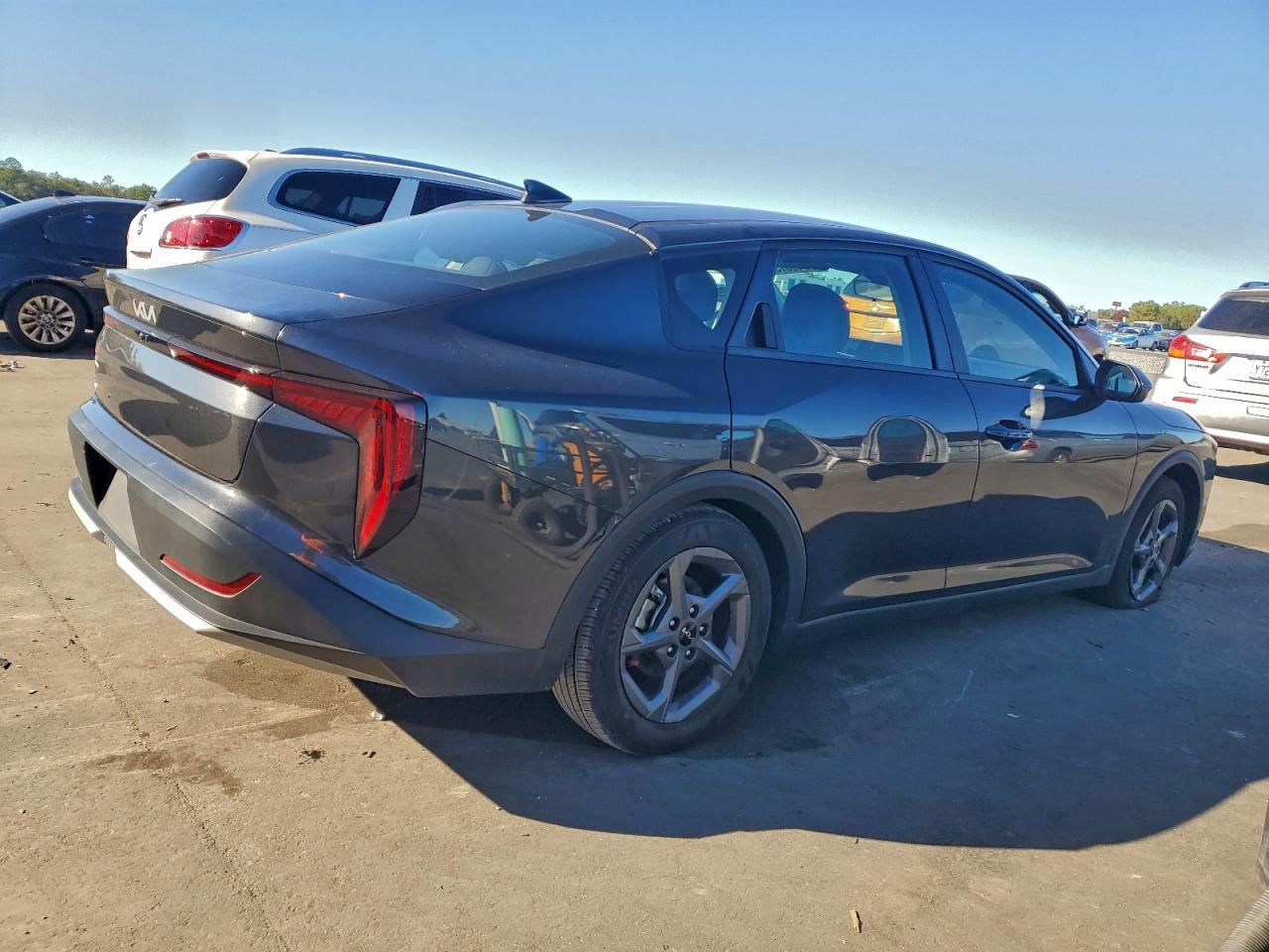2025 KIA K4