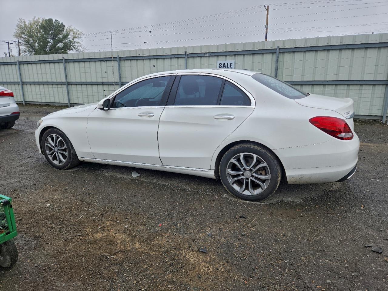 2016 MERCEDES-BENZ C-CLASS