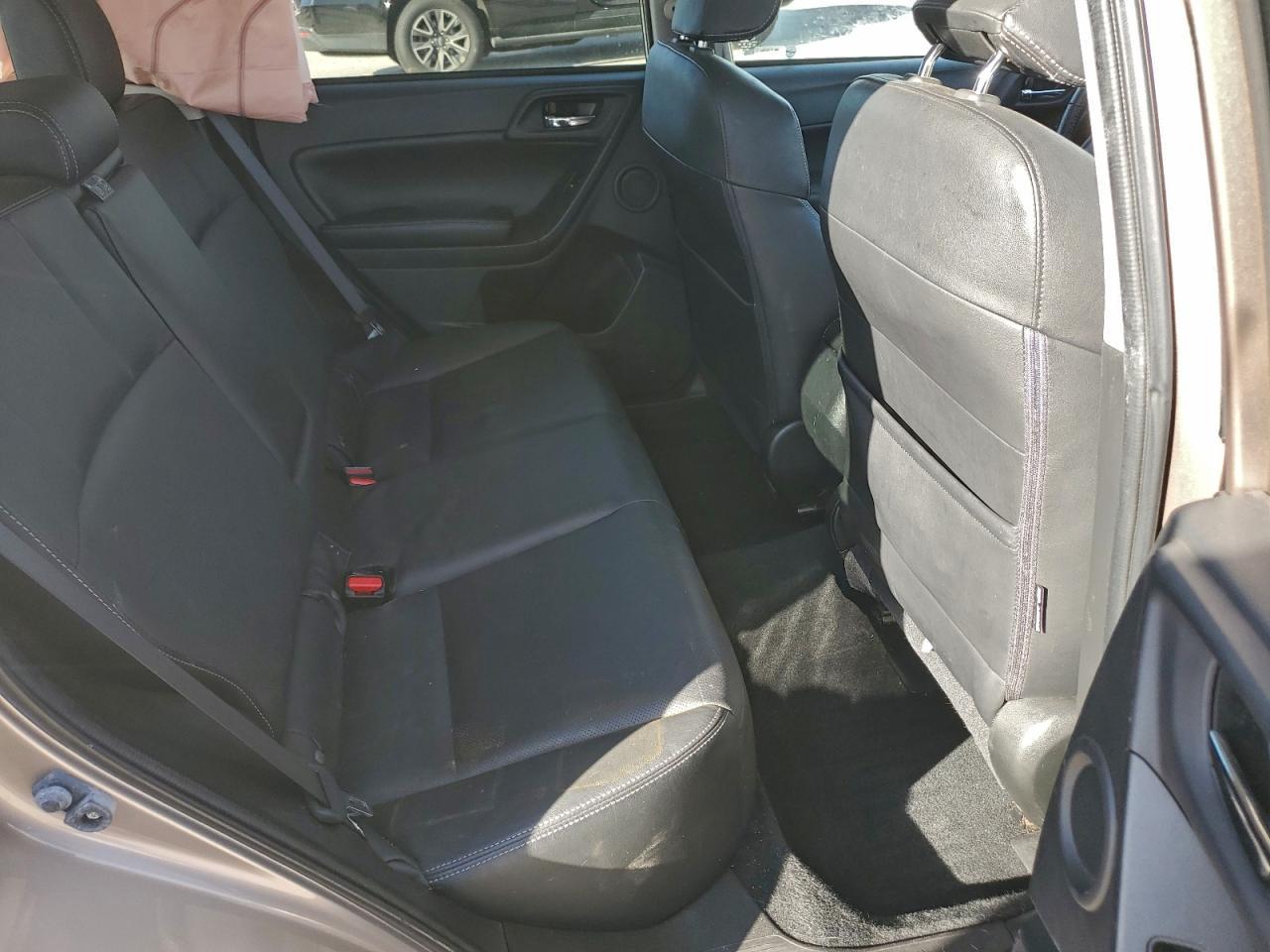 2016 SUBARU FORESTER
