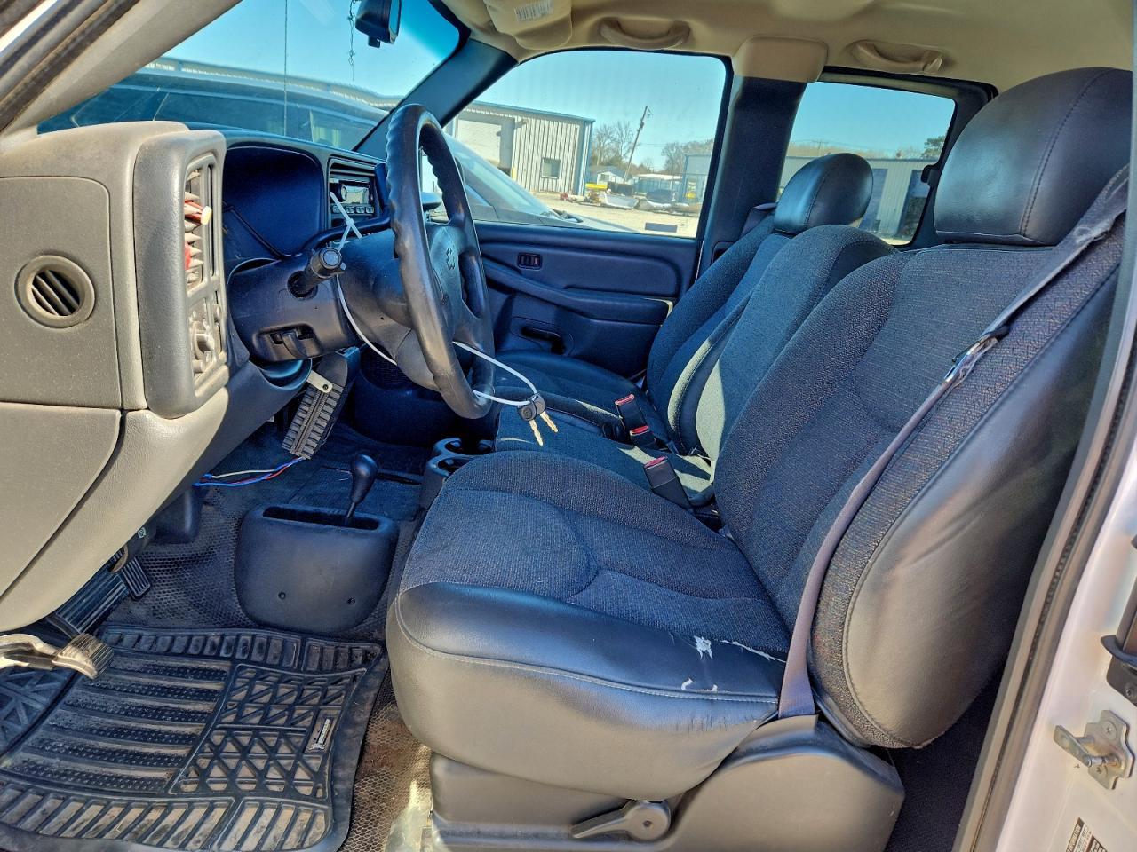2004 CHEVROLET Silverado