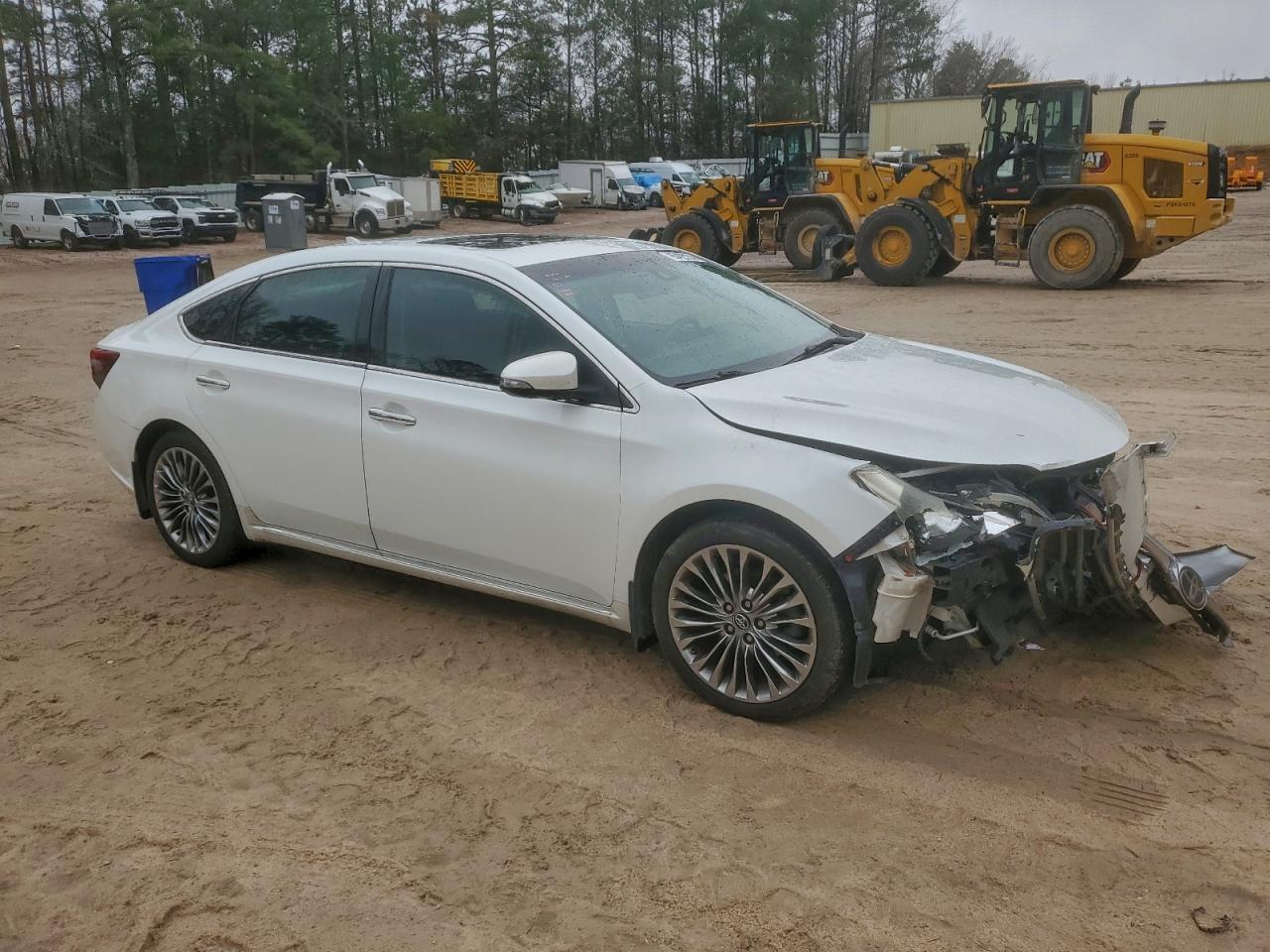 2016 TOYOTA Avalon