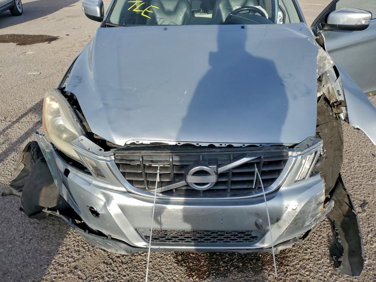2010 VOLVO XC60