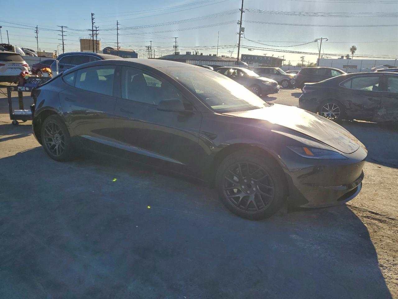2025 TESLA MODEL 3