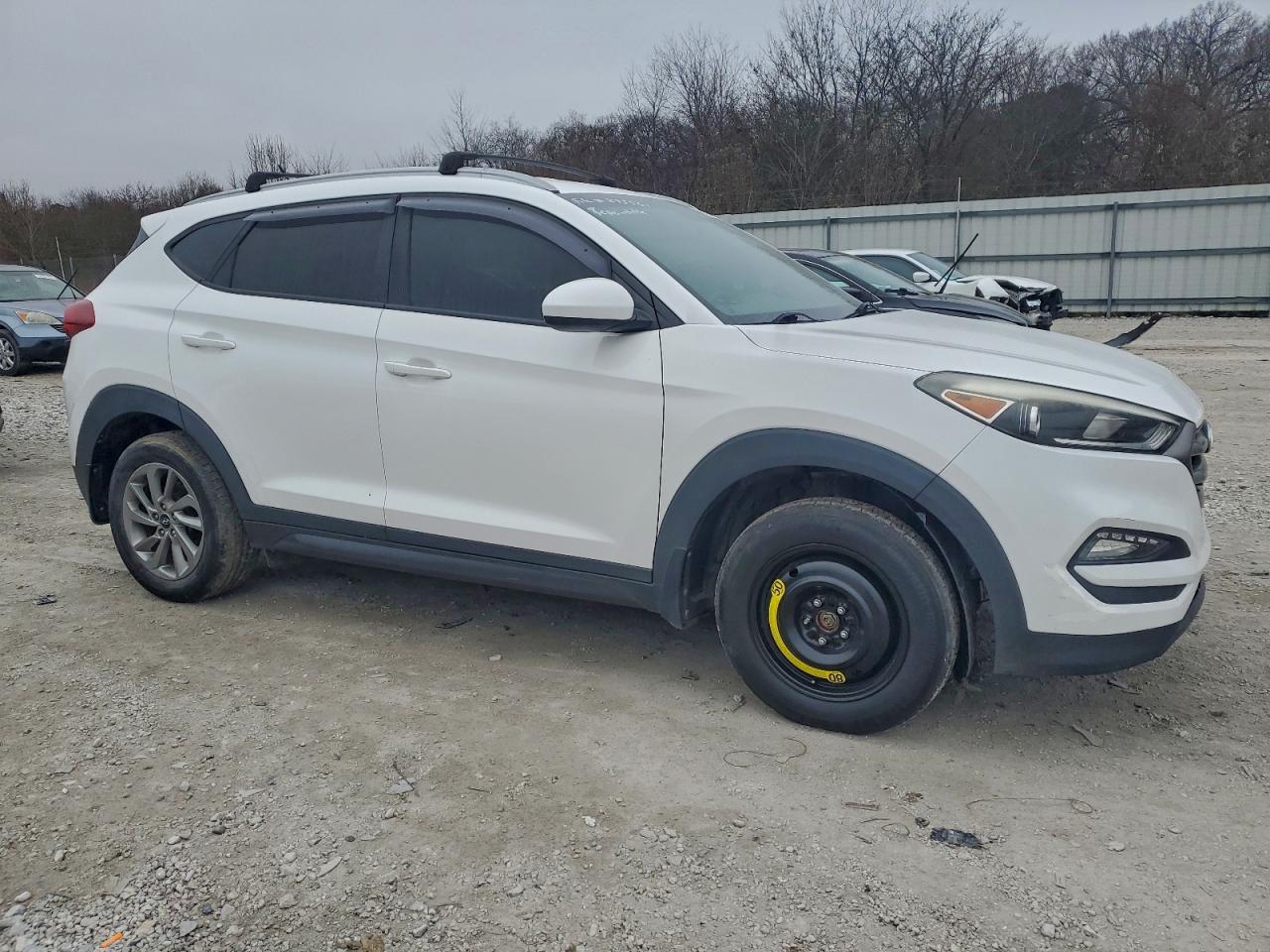 2016 HYUNDAI TUCSON