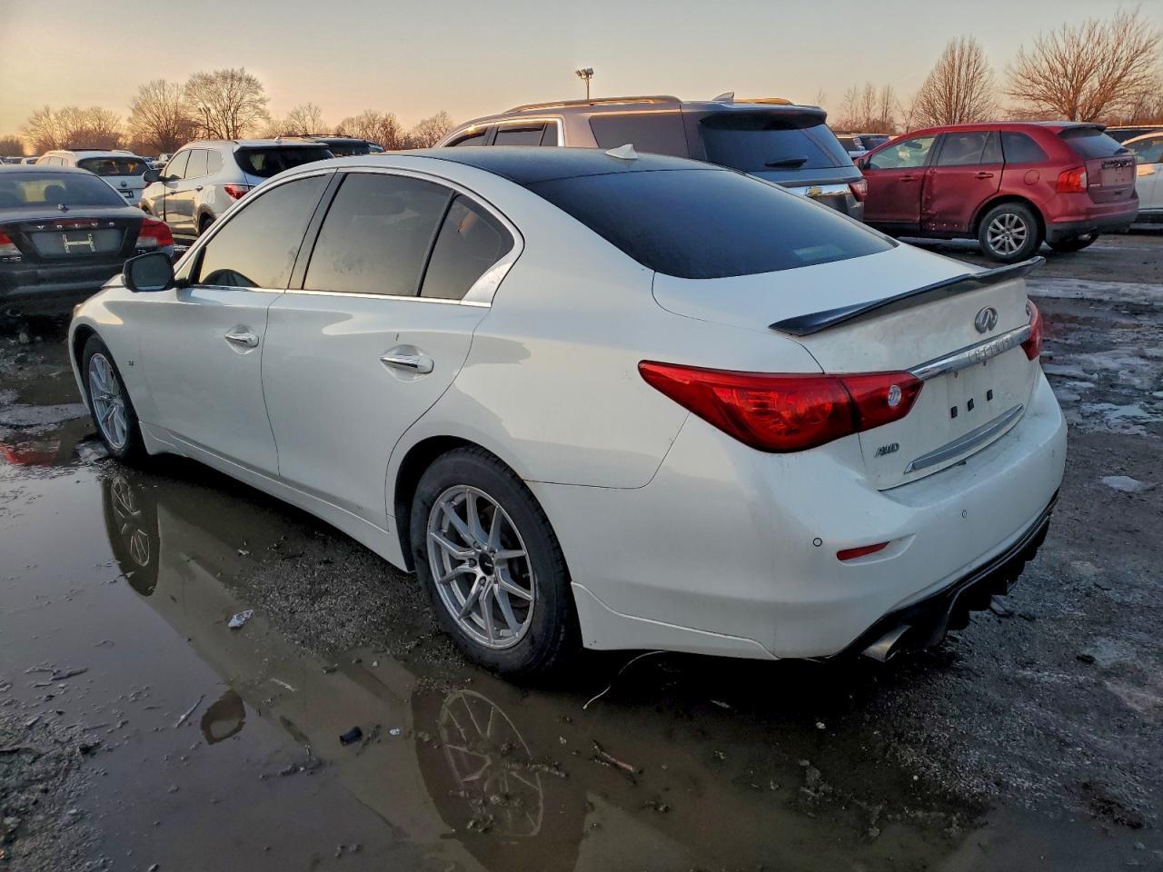 2014 INFINITI Q50