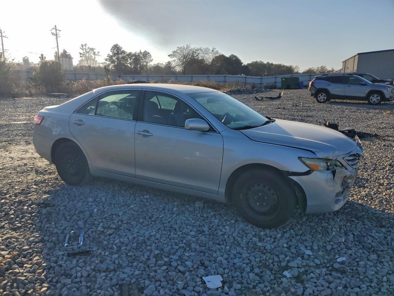 2011 TOYOTA CAMRY