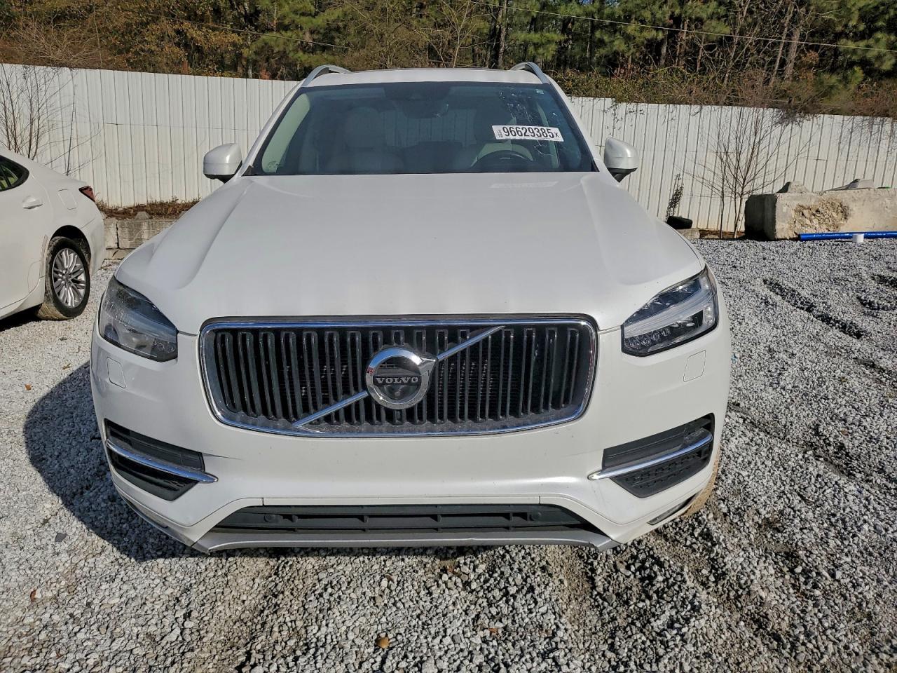 2018 VOLVO XC90