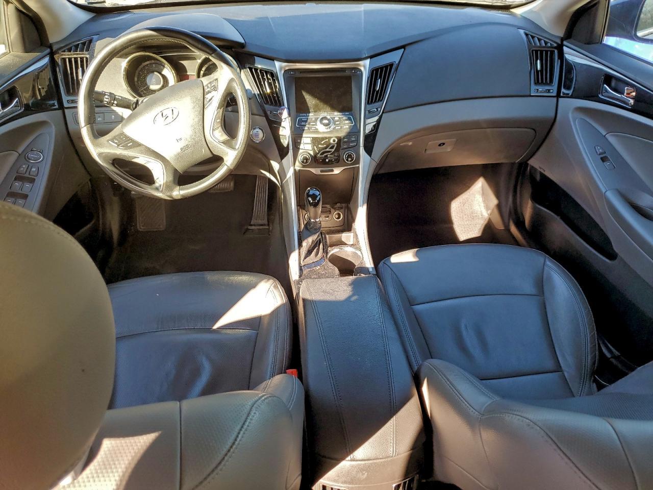 2012 HYUNDAI SONATA