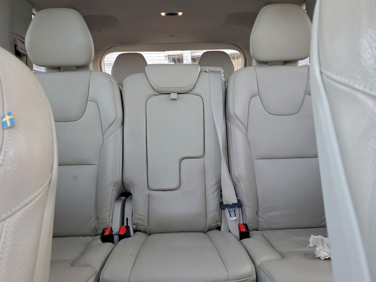 2016 VOLVO XC90