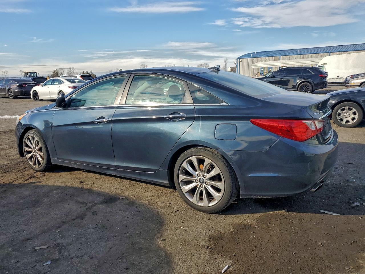 2013 HYUNDAI SONATA