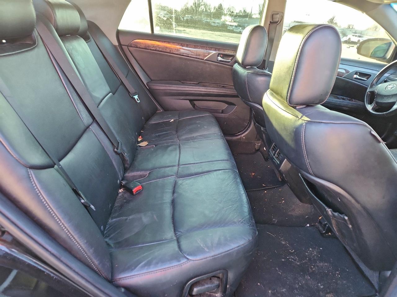 2012 TOYOTA Avalon