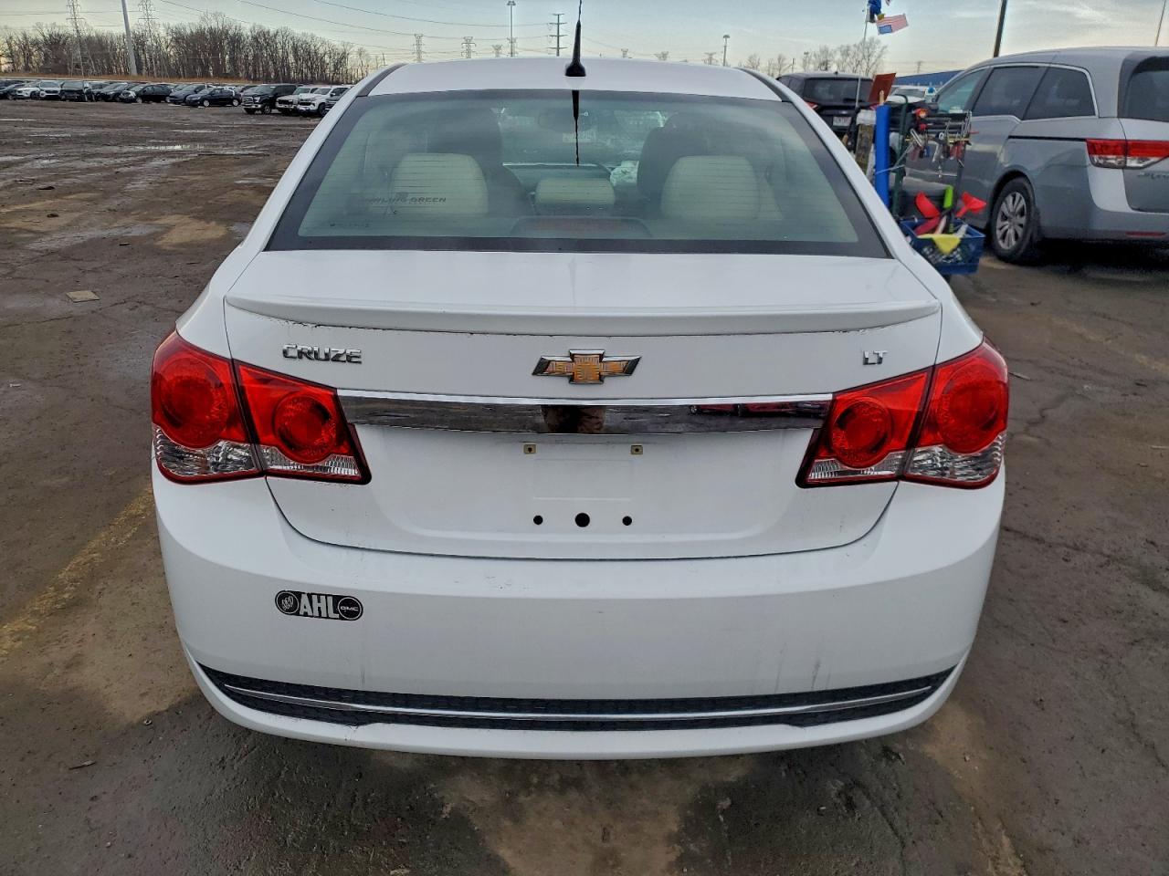 2011 CHEVROLET CRUZE