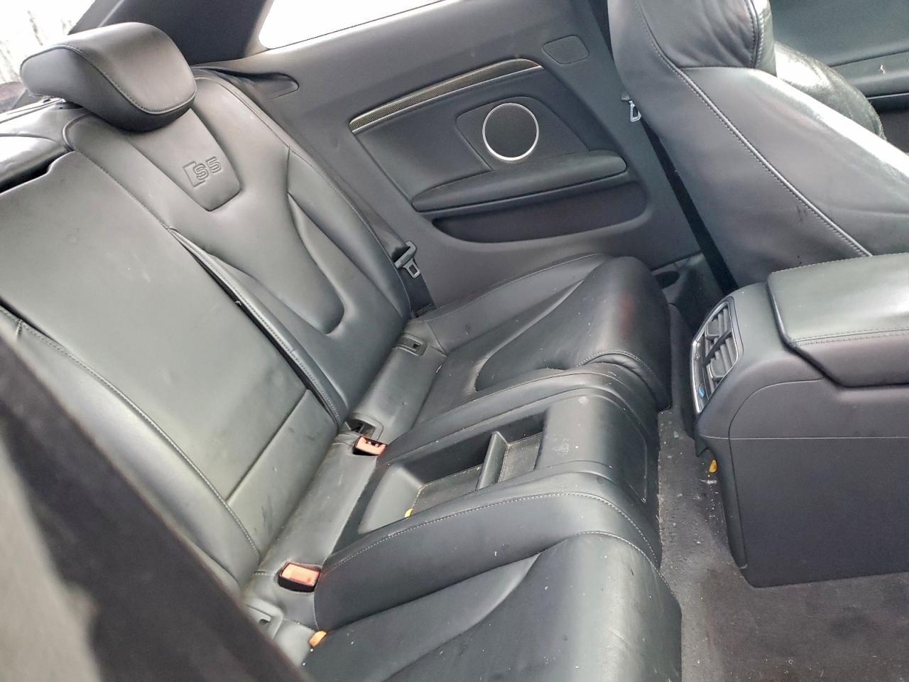 2010 AUDI S5