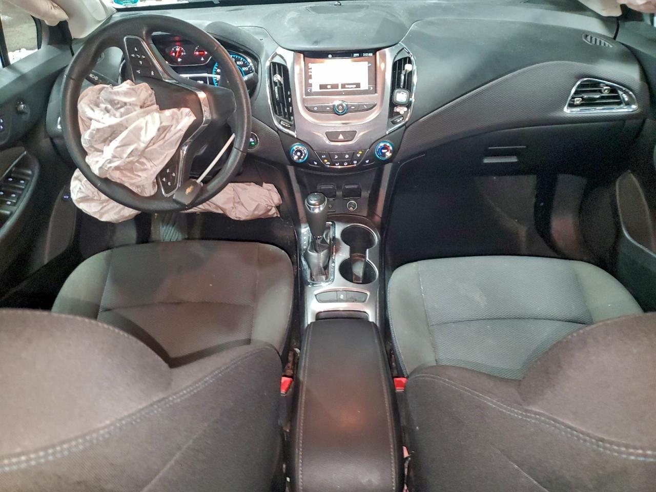 2016 CHEVROLET CRUZE
