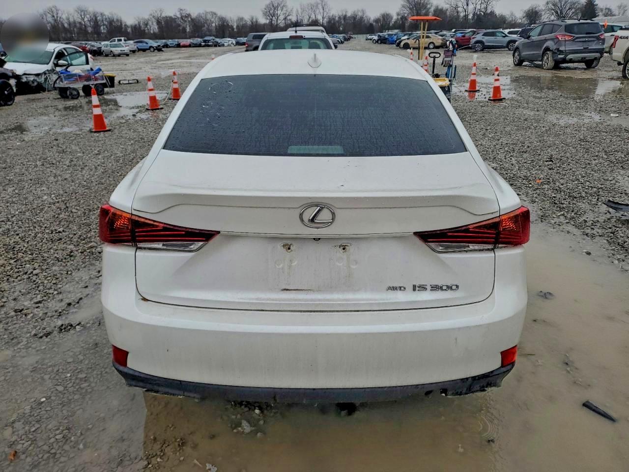 2017 LEXUS IS 300