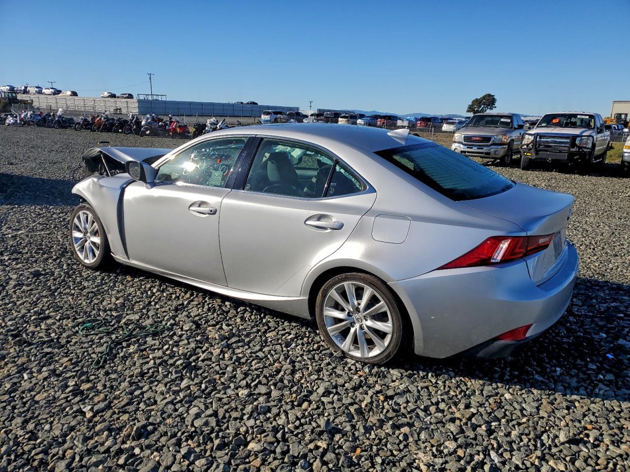 2016 LEXUS IS 200t