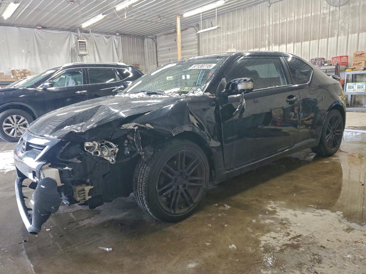 2011 TOYOTA SCION