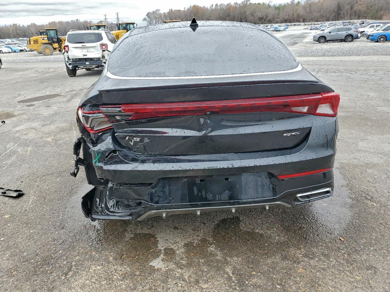 2022 KIA K5