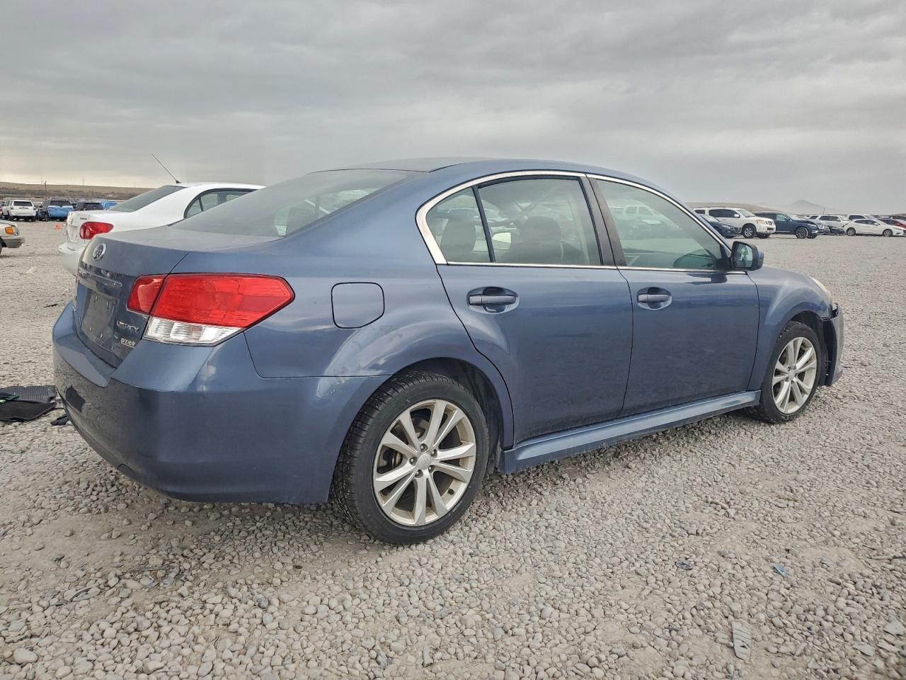 2013 SUBARU Legacy