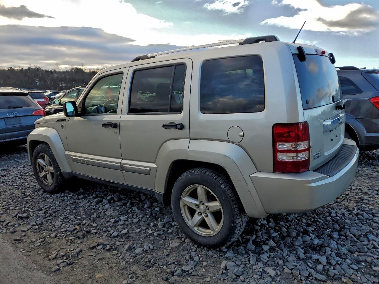 2009 JEEP Liberty