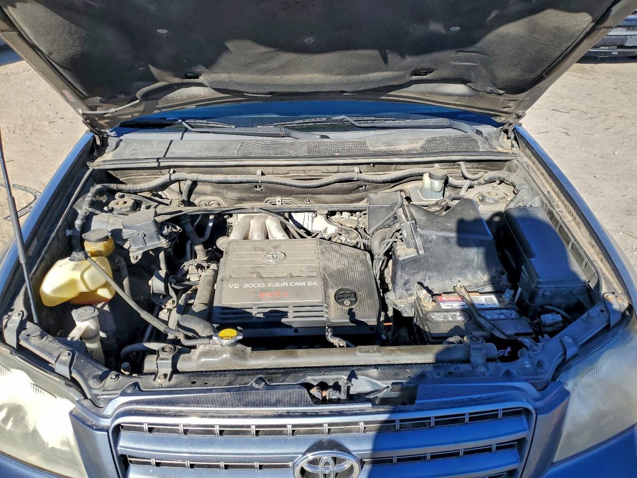 2002 TOYOTA HIGHLANDER