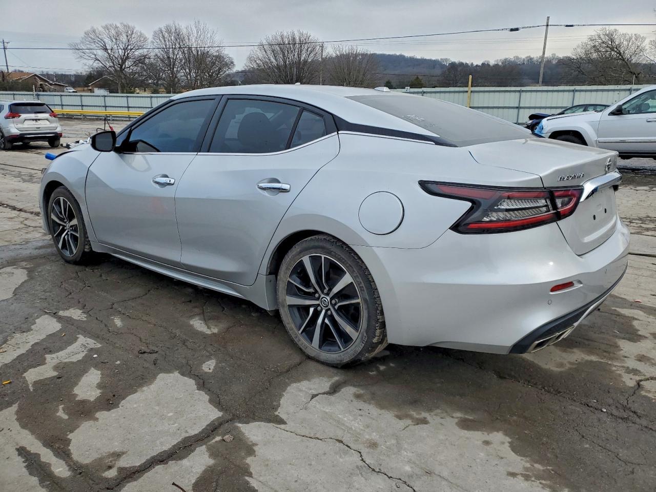 2022 NISSAN Maxima