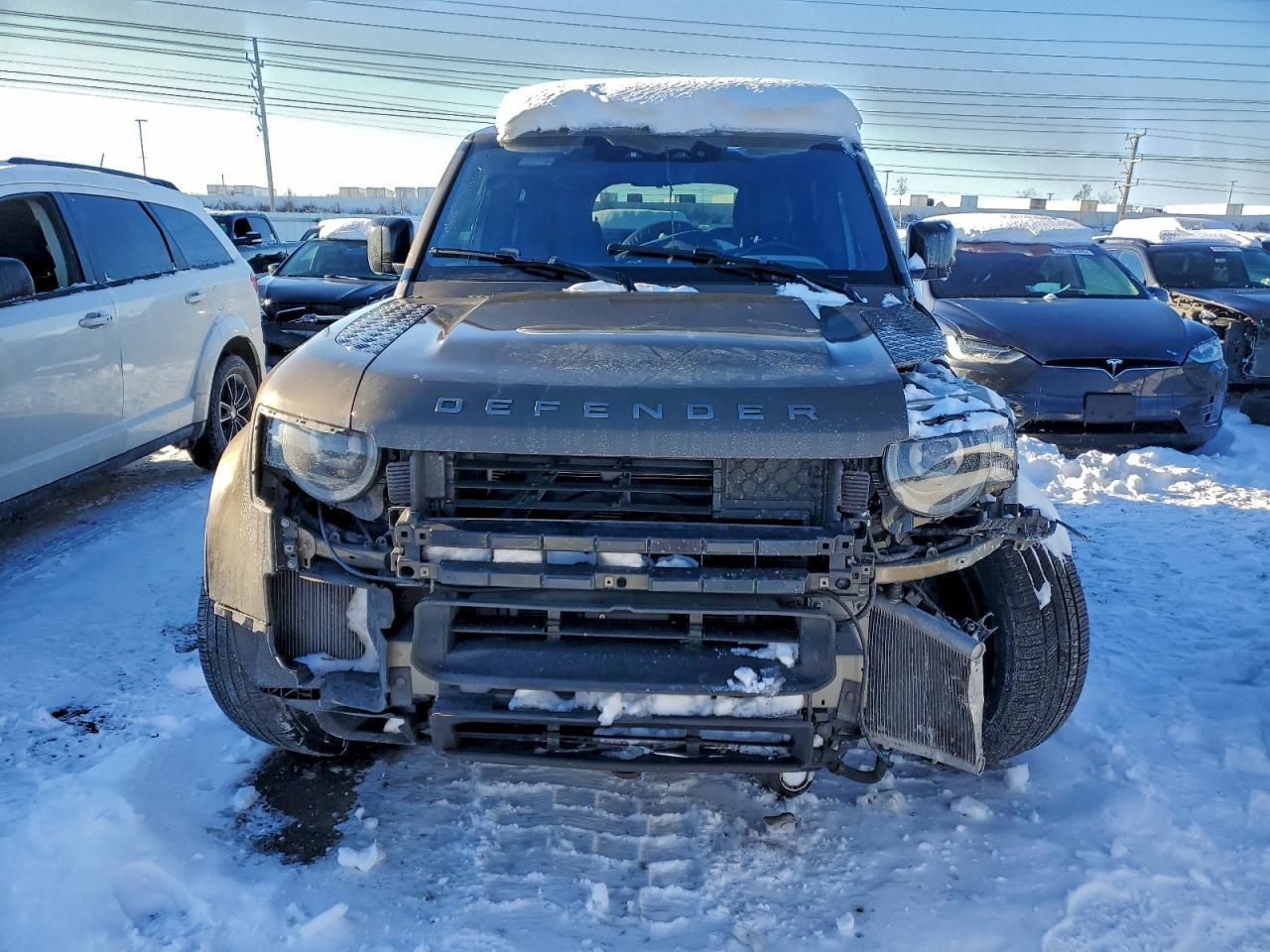 2022 LAND ROVER Defender