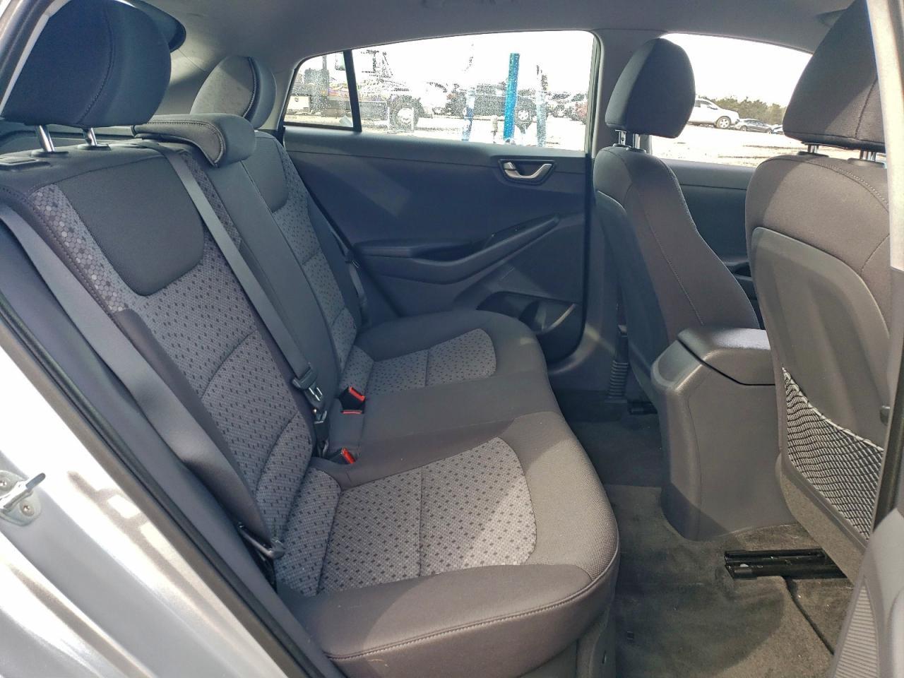2017 HYUNDAI Ioniq
