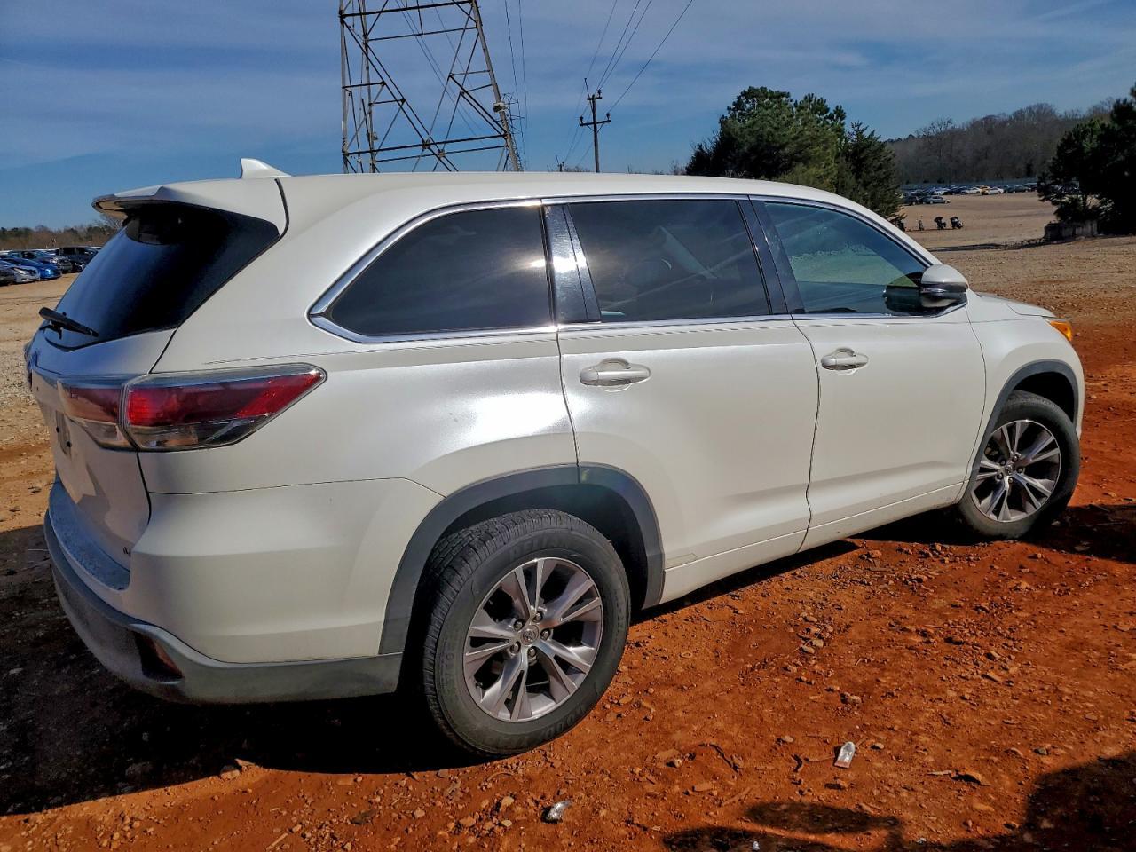 2014 TOYOTA HIGHLANDER