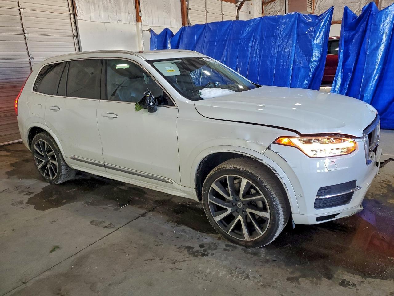 2019 VOLVO XC90