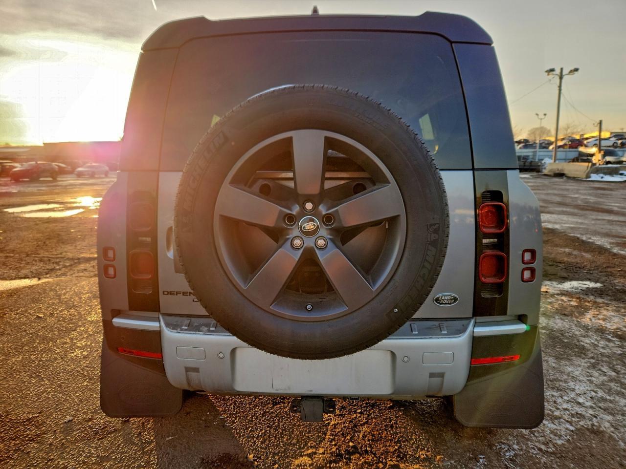 2020 LAND ROVER Defender