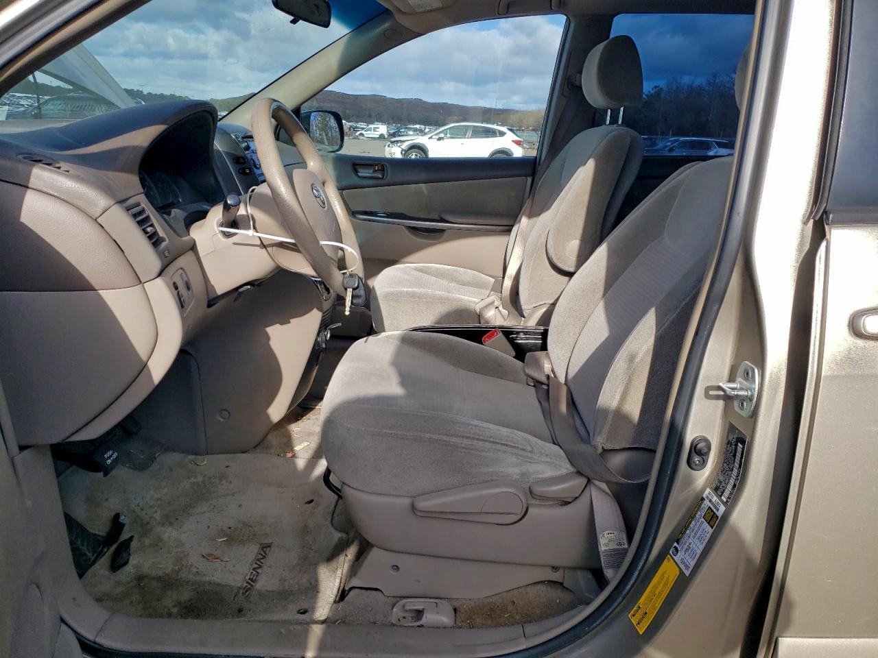 2007 TOYOTA SIENNA