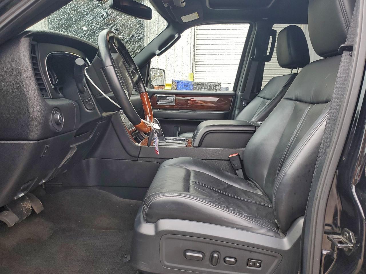2016 LINCOLN Navigator