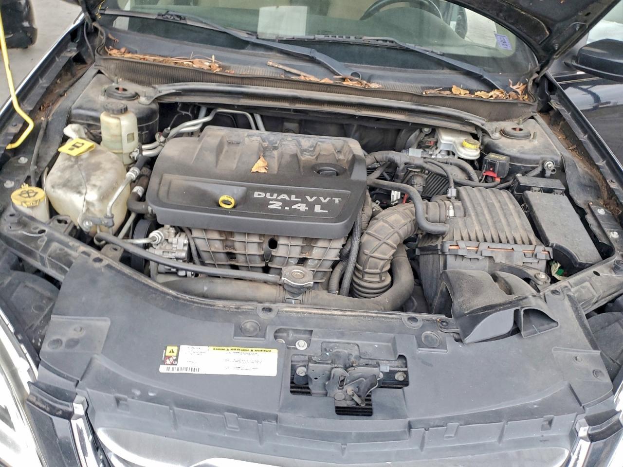 2011 CHRYSLER 200